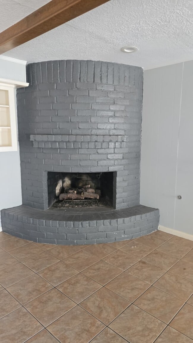 Building Photo - 12318 De Forrest St