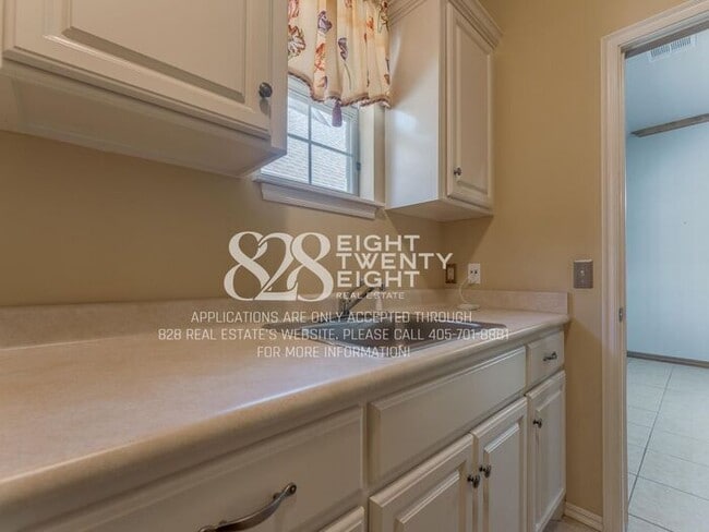 Building Photo - Stunning 3 Bed/3 Bath Home in Auburn Meadows Gated Community