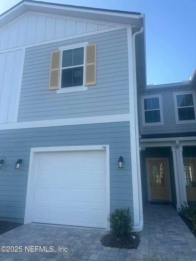 Building Photo - 24 Thurnham Ln