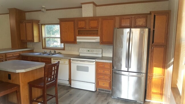 Building Photo - 4020 W Madison St