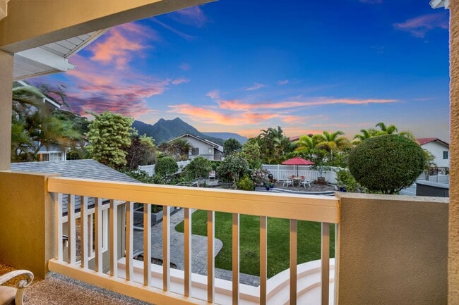 Building Photo - Luxury 4 Bed/4Bath Kailua