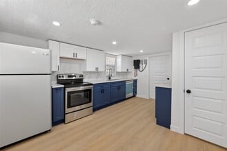 Building Photo - 2118 Webster St