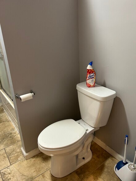 Building Photo - 33 Congress St