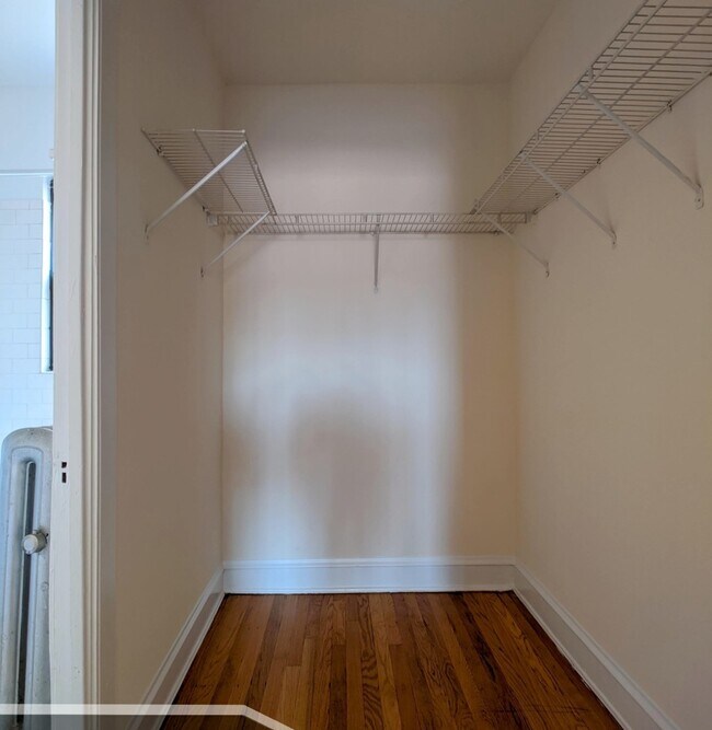Building Photo - 2651 N Spaulding Ave
