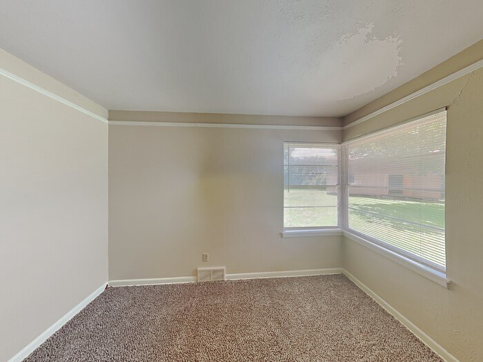 Building Photo - 3405 Norton Dr