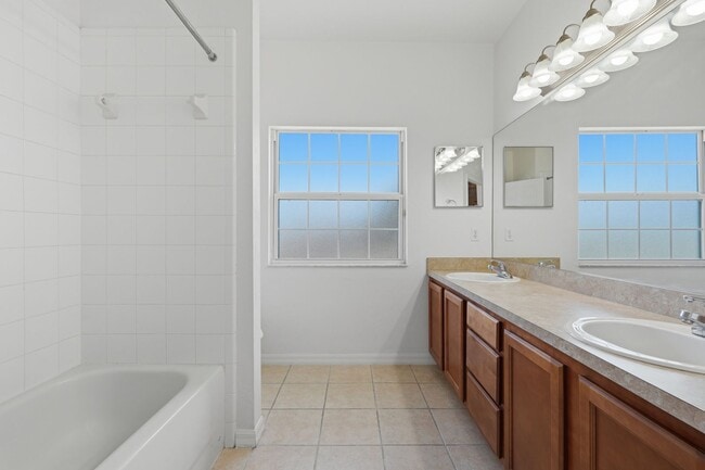 Building Photo - 1316 NW 120th Way