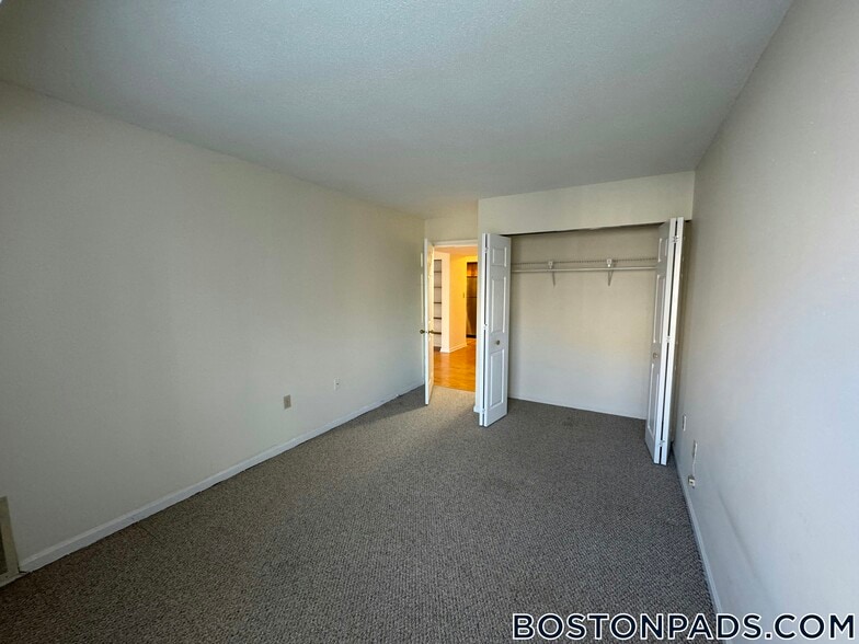 Building Photo - 345 Franklin St