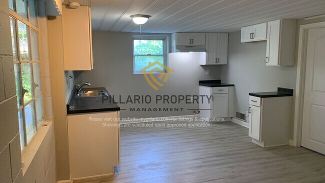 Building Photo - Newly Updated, 4 Bedroom  2 Bathroom Home ...