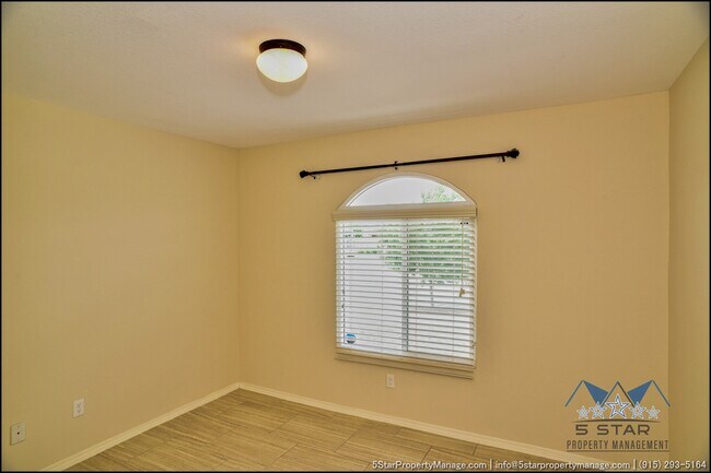 Building Photo - 14920 Tim Hardaway