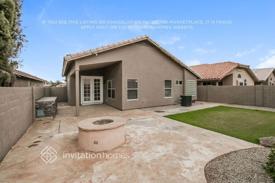 Building Photo - 3844 E San Remo Ave