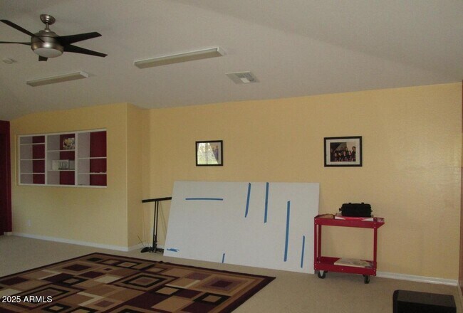 Building Photo - 2520 S Dragoon Dr