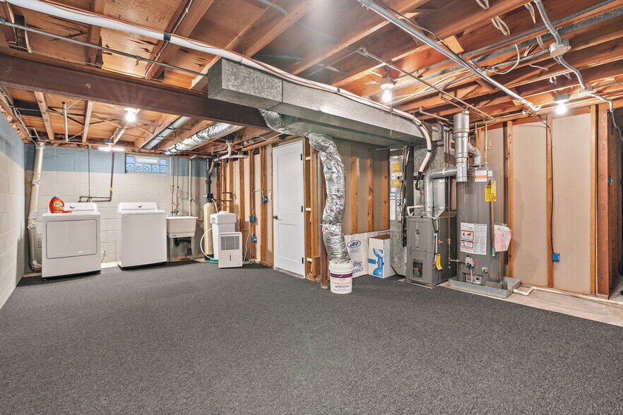 Utility / Storage Room - 3146 Grimes Ave N