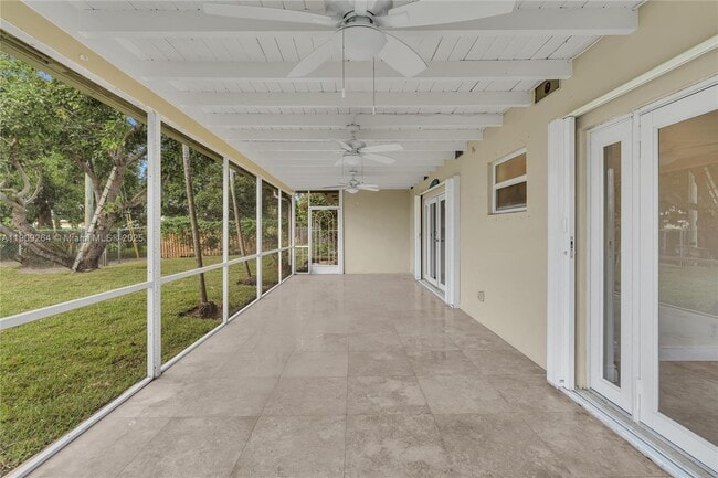 Building Photo - 2114 N 44th Ave