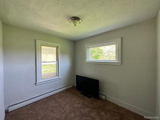 Building Photo - 47611 Ford Rd