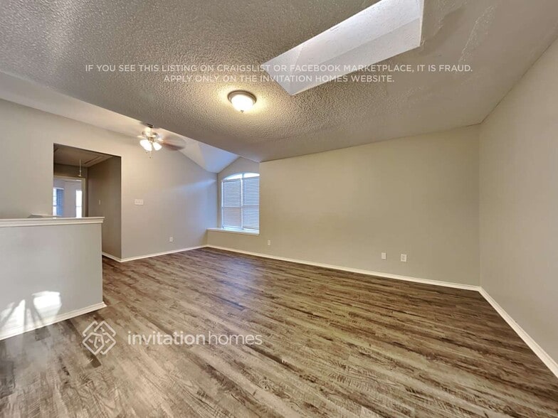 Building Photo - 2018 Cardinal Ln