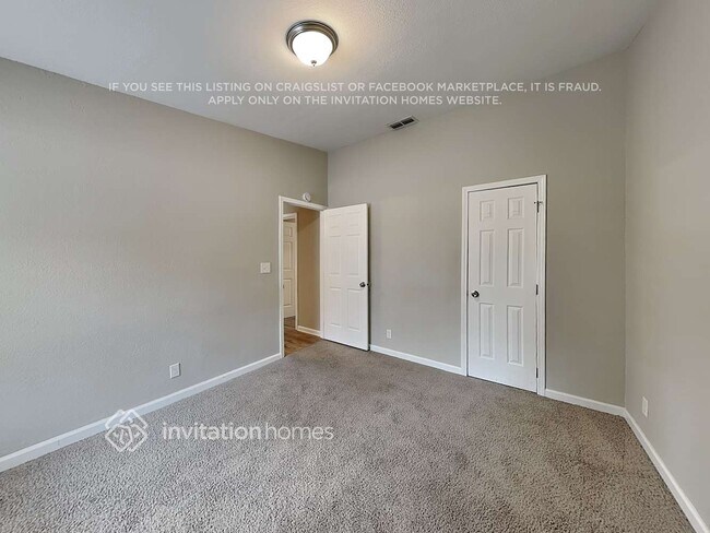 Building Photo - 738 Sheppard Rd