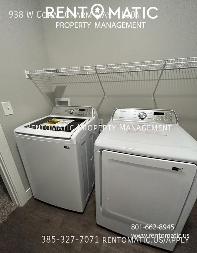 Building Photo - 938 W Coral Charm Wy