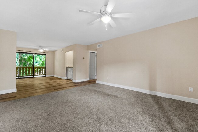 Building Photo - 4950 N Miller Rd