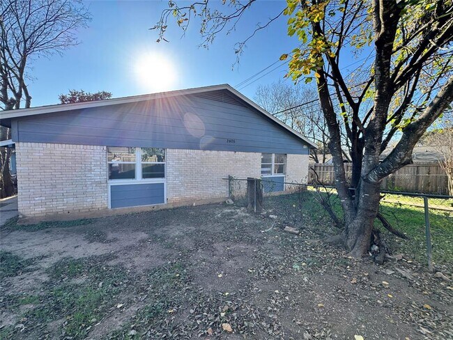 Building Photo - 2405 Teri Rd