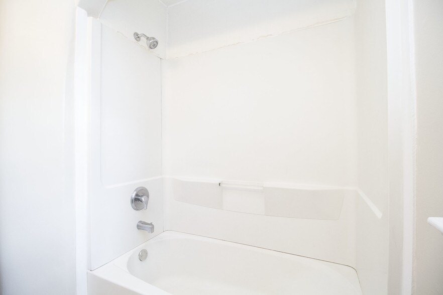 Building Photo - 2125 Loxley Rd