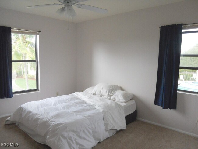 Building Photo - 8474 Charter Club Cir