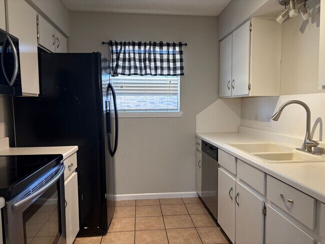 Building Photo - 4301 Lubbock Ave
