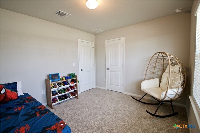 Building Photo - 105 Harlan Dr