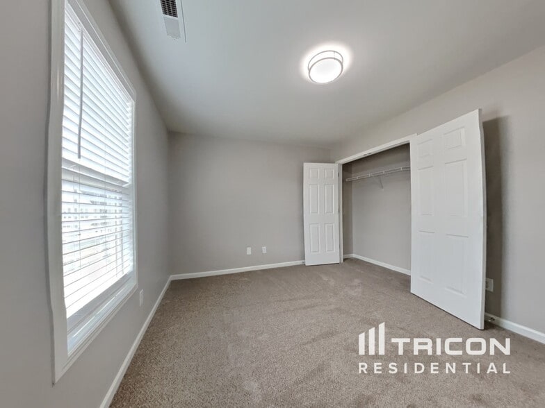 Building Photo - 3934 Patriot Ridge Ct