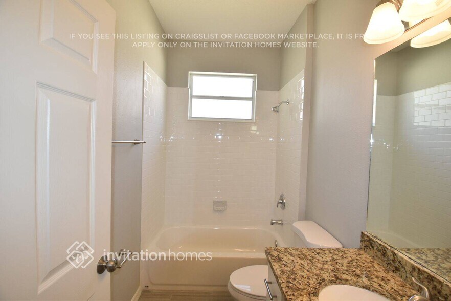 Building Photo - 3310 Stonebridge Trail