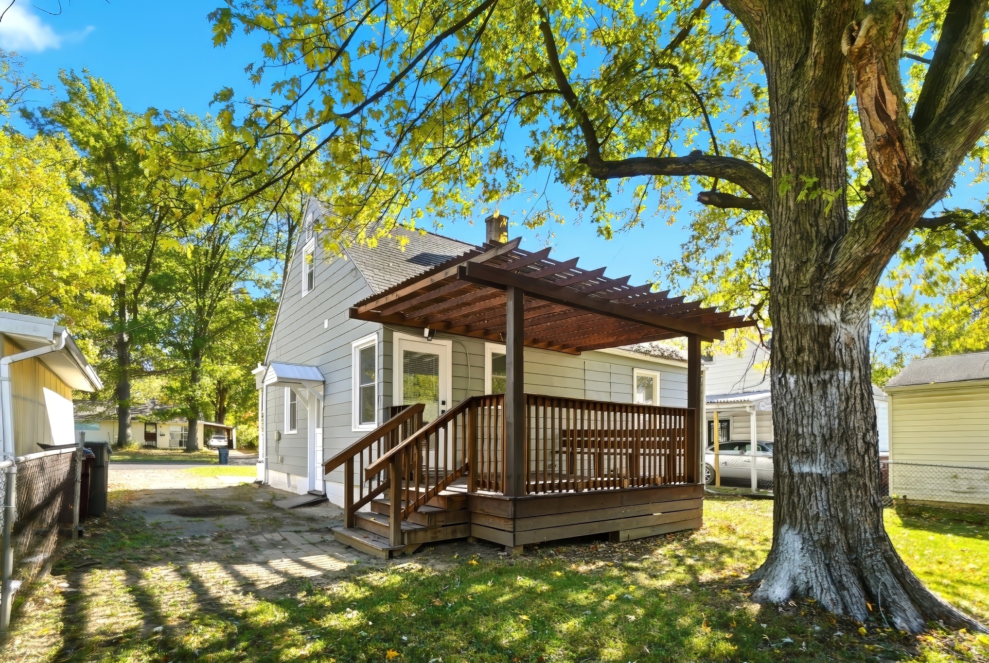 Building Photo - 509 N Rosedale Ave