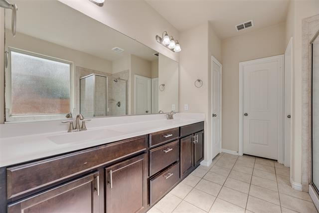 Building Photo - 16417 Stillhouse Hollow Ct