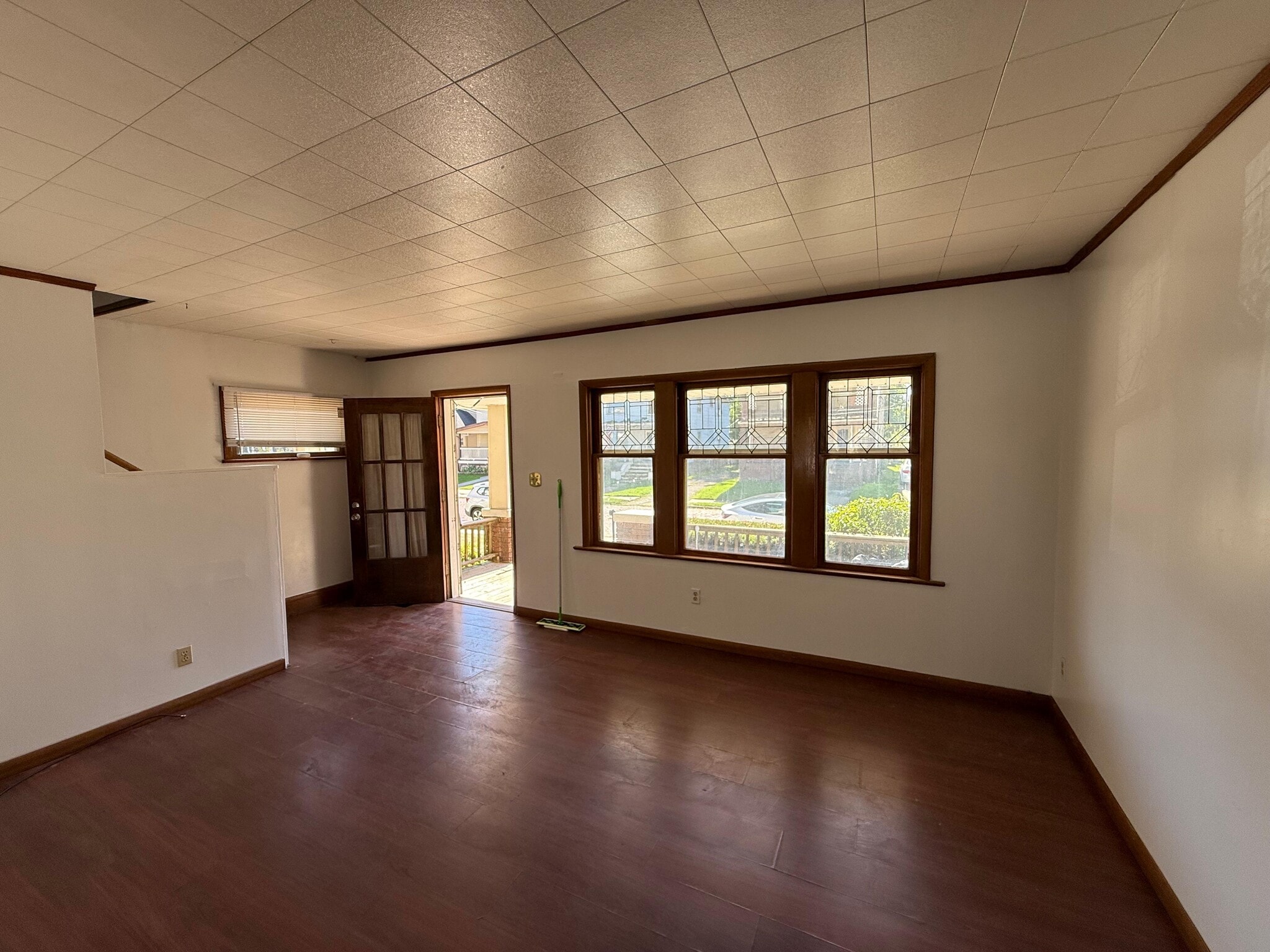 Building Photo - 9906 Zimmer Ave