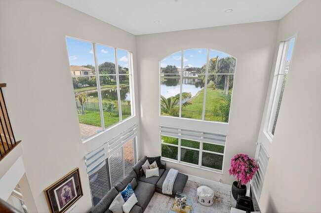 Building Photo - 9167 Oak Alley Dr