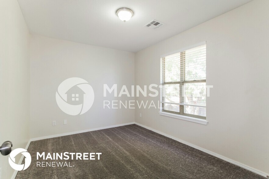 Building Photo - 8909 NW 83rd St
