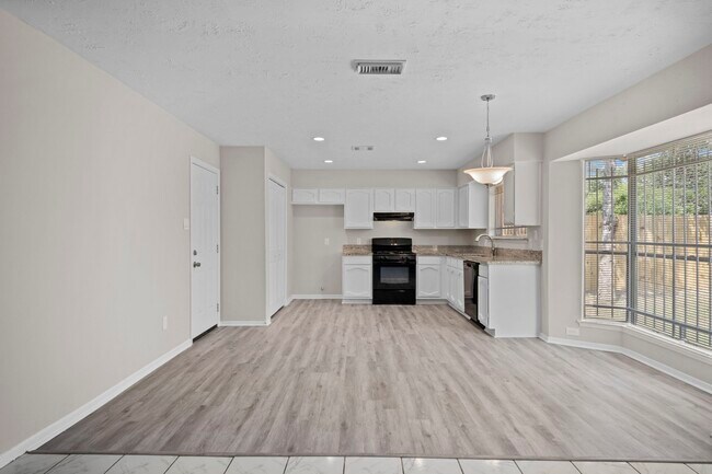 Building Photo - 4202 Brandemere Way St