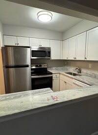 Building Photo - The Charlotte