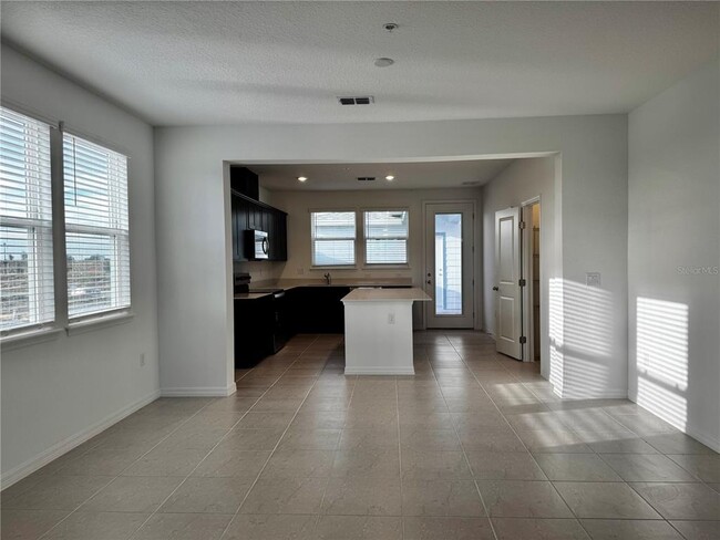 Building Photo - 4569 ORCHARD VIEW Aly