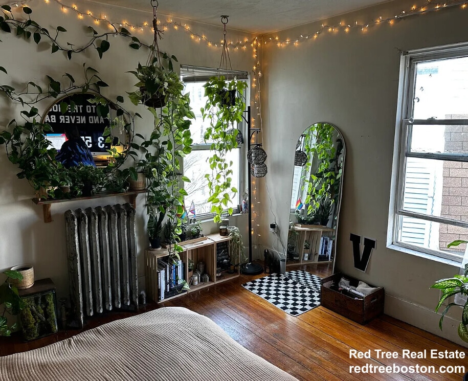 Building Photo - 40 Hooker St