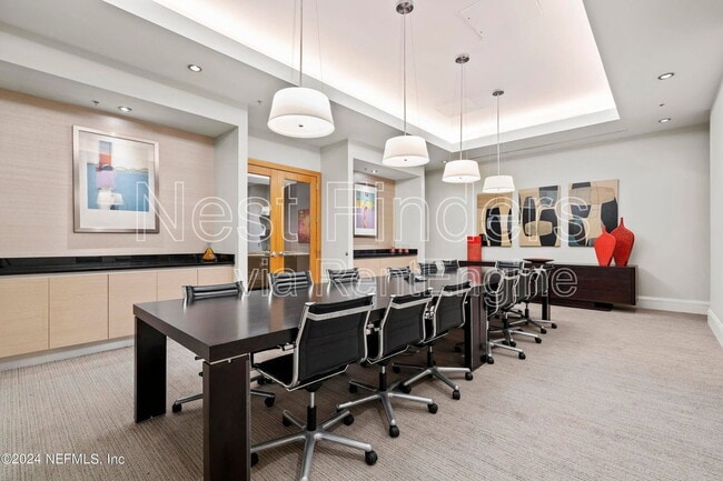 Building Photo - 1431 Riverplace Blvd