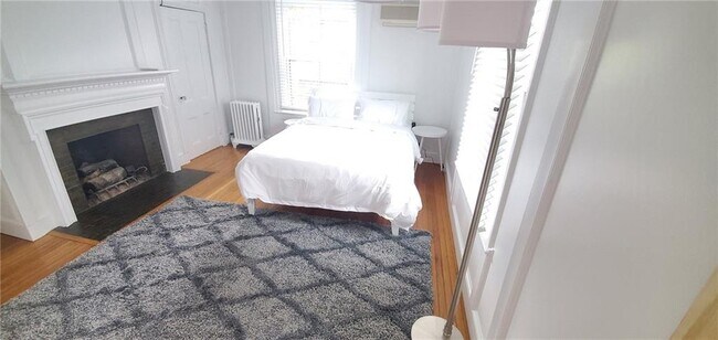 Building Photo - 130 Touro St