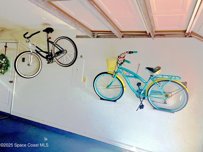 Building Photo - 150 Sandy Shoes Dr