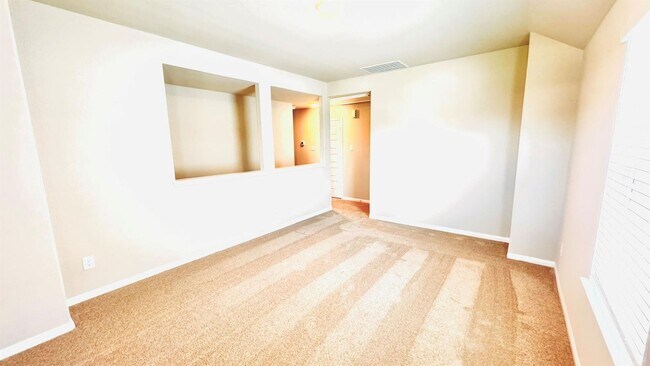 Building Photo - 2423 Bluefish Ct