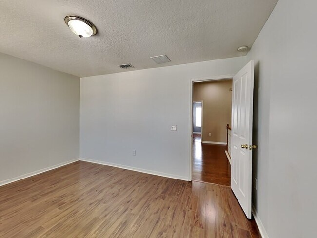 Building Photo - 934 Tramells Trail