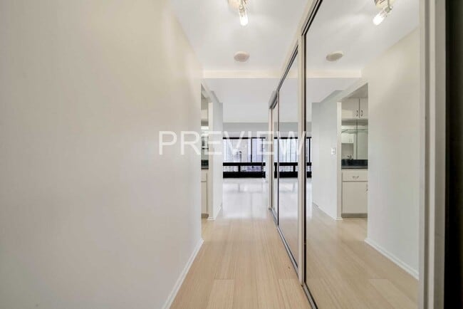 Building Photo - NOB HILL CONDO FOR RENT - $2,200/mo