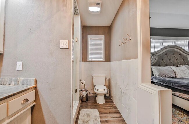 Building Photo - So many Amenities!