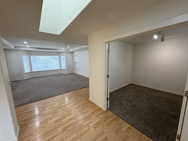 Building Photo - 1714 Baker View Court