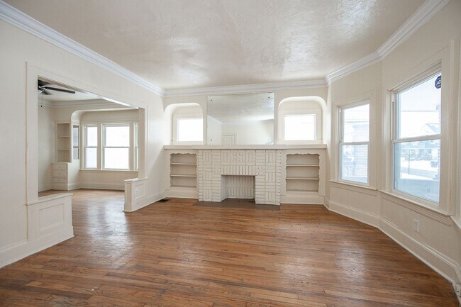 Building Photo - 3331 E 140th St