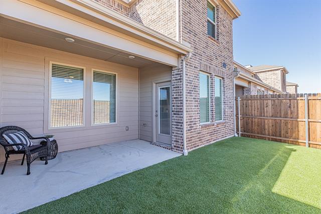 Building Photo - 736 Thorn Crk Dr