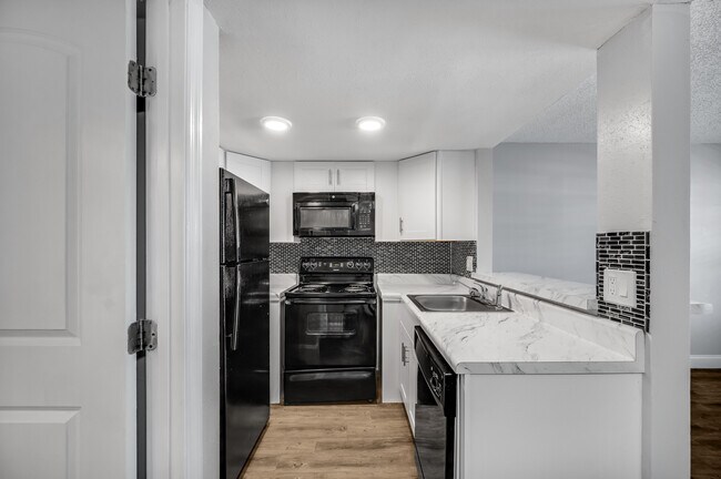 Building Photo - Armature Square Apartments
