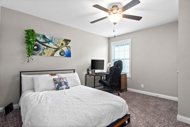 Building Photo - 601 Battery Ct